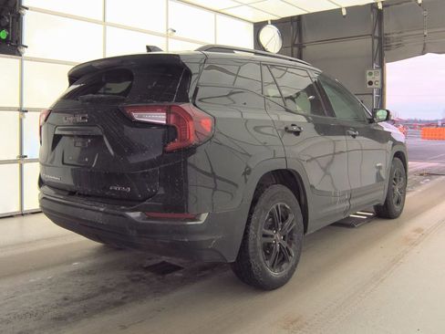 Used 2023 GMC Terrain AT4 image 4