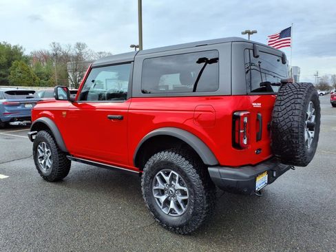 Certified 2024 Ford Bronco Badlands image 4