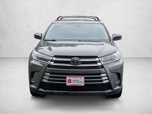 Used 2019 Toyota Highlander Limited AWD/4WD image 2
