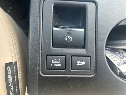 Used 2016 Subaru Outback 2.5i Limited AWD/4WD image 24
