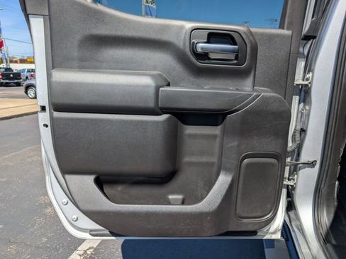 Used 2019 Chevrolet Silverado 1500 Custom Trail Boss w/ Custom Convenience Package image 14