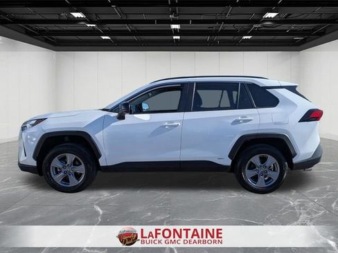 Used 2025 Toyota RAV4 LE AWD/4WD image 2