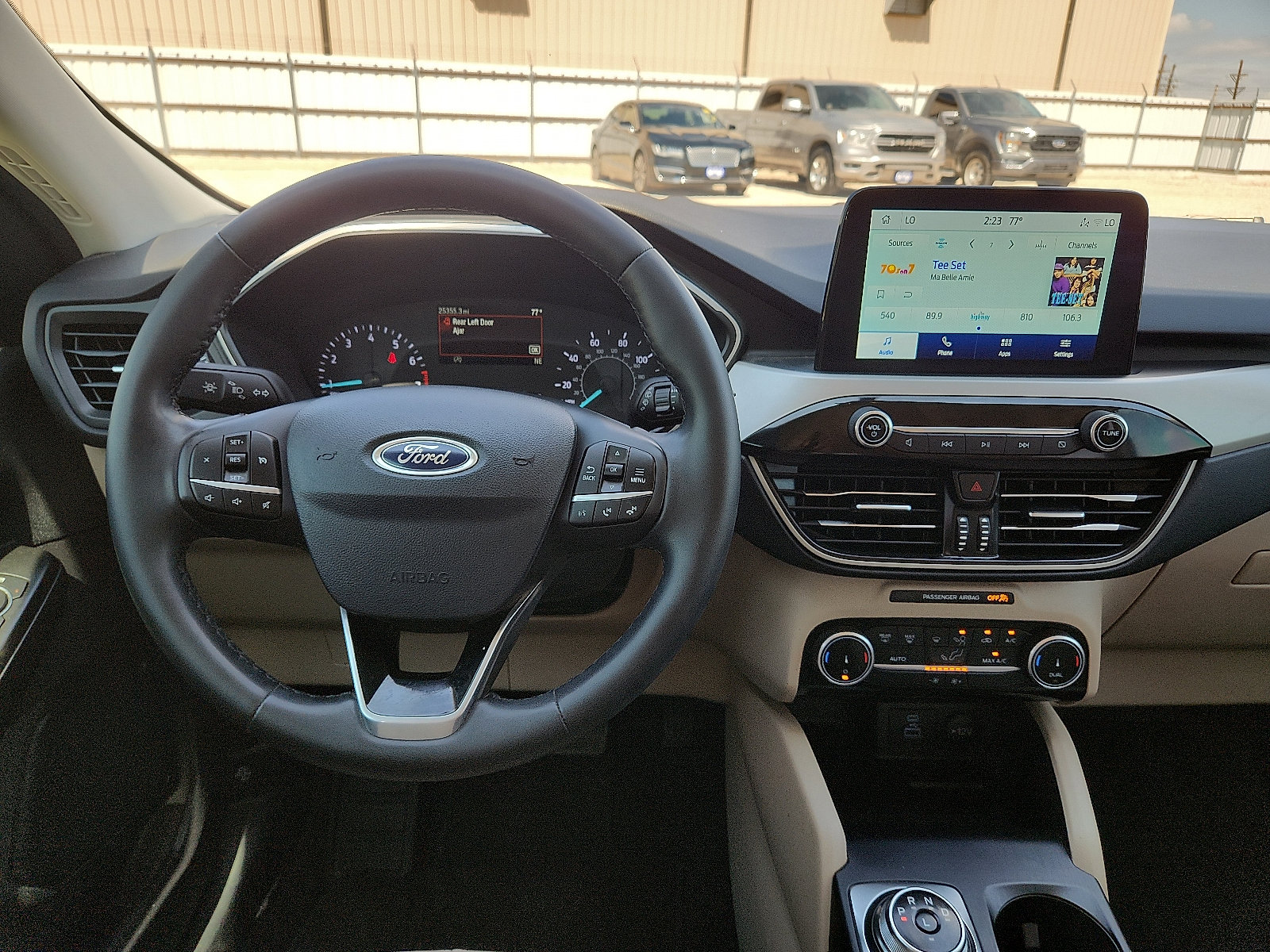 Used 2022 Ford Escape SE w/ Convenience Package FWD image 10