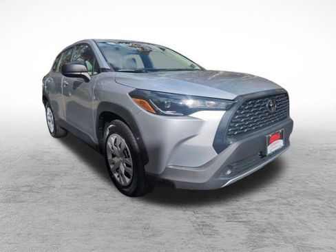 Certified 2023 Toyota Corolla Cross L image 3