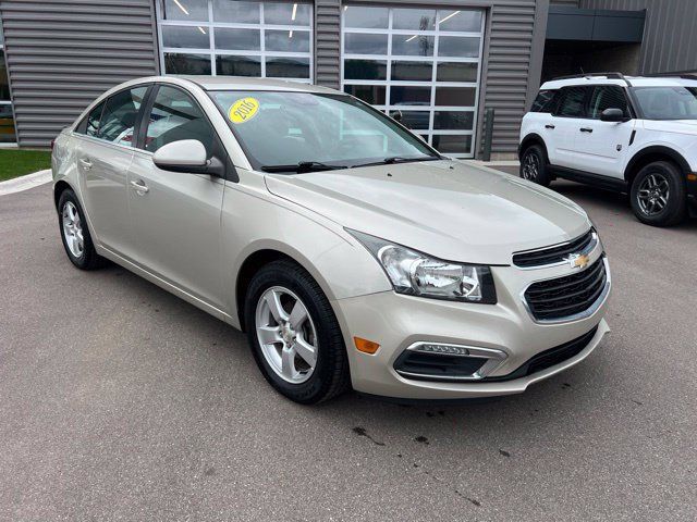 Used 2016 Chevrolet Cruze LT FWD image 3