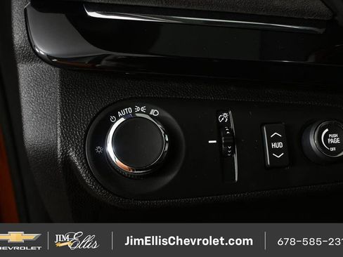 Used 2017 Chevrolet SS RWD image 10