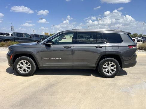 Used 2023 Jeep Grand Cherokee L Limited RWD image 6