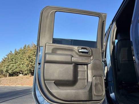 Used 2022 GMC Sierra 2500 AT4 w/ AT4 Preferred Package image 61