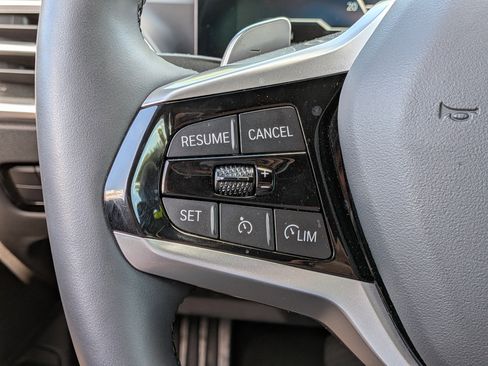 Used 2025 BMW 330i Sedan image 25