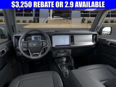 New 2025 Ford Bronco Outer Banks w/ Sasquatch Package AWD/4WD image 9
