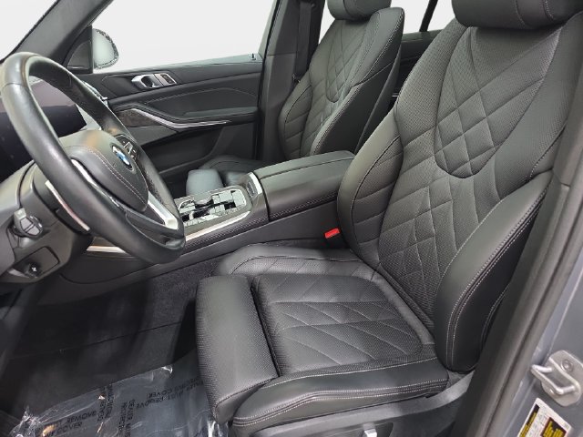 Certified 2024 BMW X5 xDrive40i w/ Premium Package AWD/4WD image 11