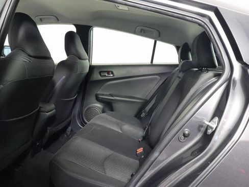 Used 2018 Toyota Prius Three FWD image 11
