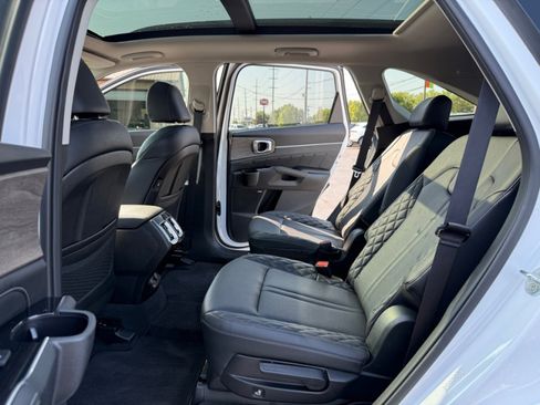 Used 2022 Kia Sorento SX Prestige image 14