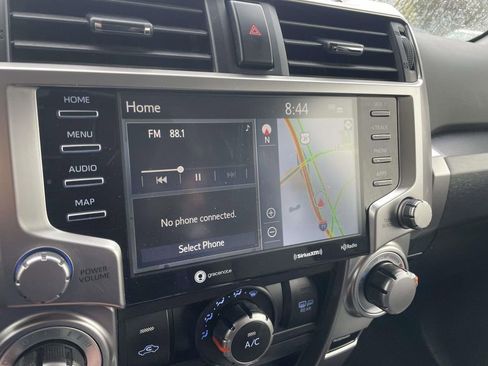 Used 2024 Toyota 4Runner SR5 Premium image 38