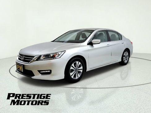Used 2013 Honda Accord LX image 3
