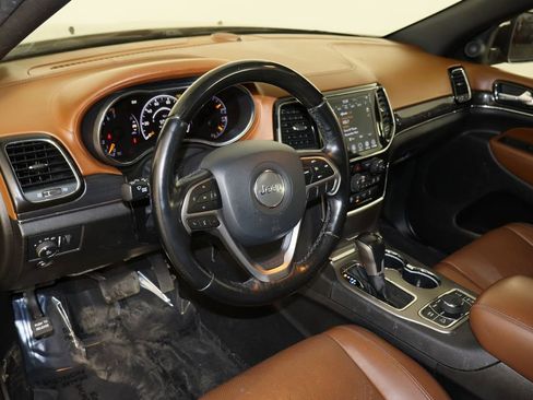 Used 2021 Jeep Grand Cherokee Overland image 28