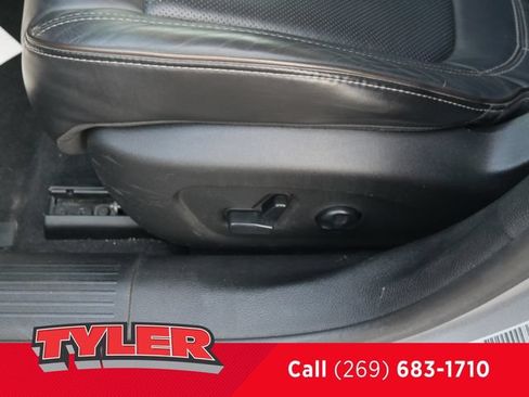Used 2015 Chrysler 200 C w/ Navigation & Sound Group I FWD image 21