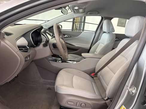 Used 2025 Chevrolet Malibu LT FWD image 8