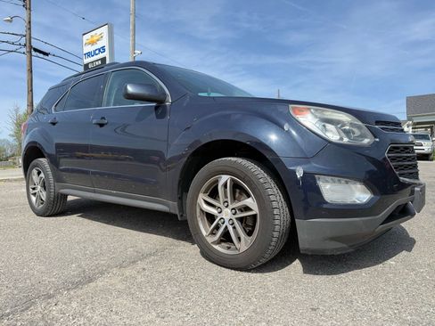 Used 2017 Chevrolet Equinox LT w/ Convenience Package image 6