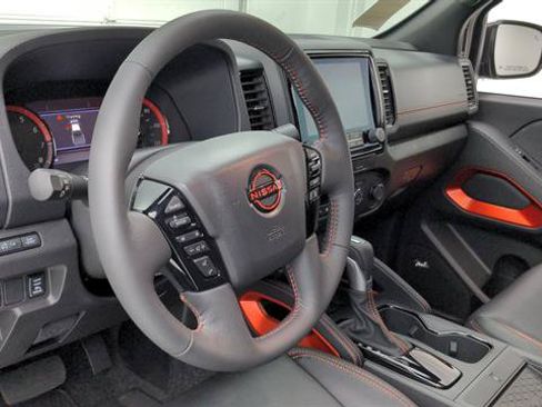 Used 2023 Nissan Frontier PRO-4X w/ Pro-4X Premium Package AWD/4WD image 9