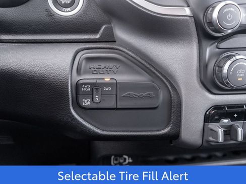 Used 2024 RAM 2500 Big Horn AWD/4WD image 25