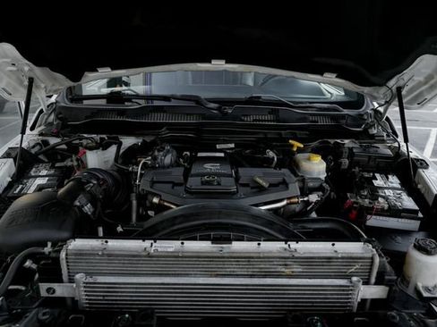 Used 2018 RAM 3500 Laramie Longhorn image 29