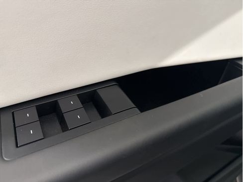 Used 2024 Tesla Cybertruck AWD Crew Cab image 20