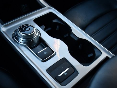 Used 2024 Ford Edge SEL w/ Convenience Package image 31