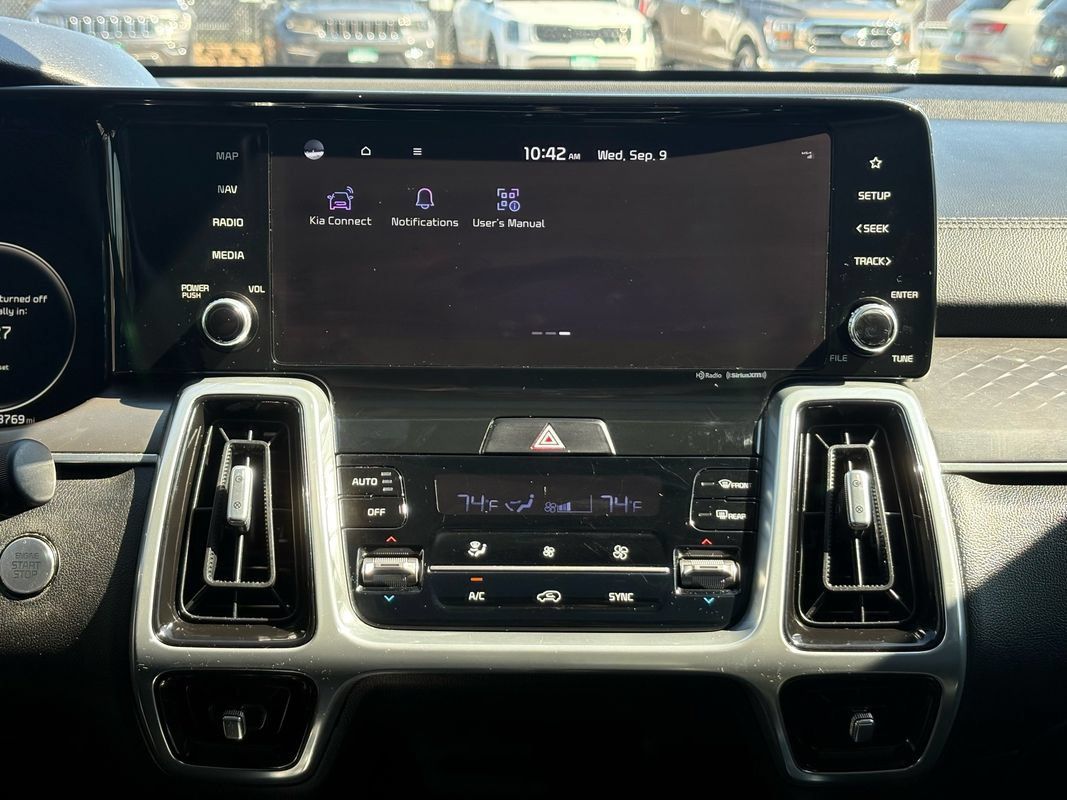 Used 2023 Kia Sorento SX AWD/4WD image 20