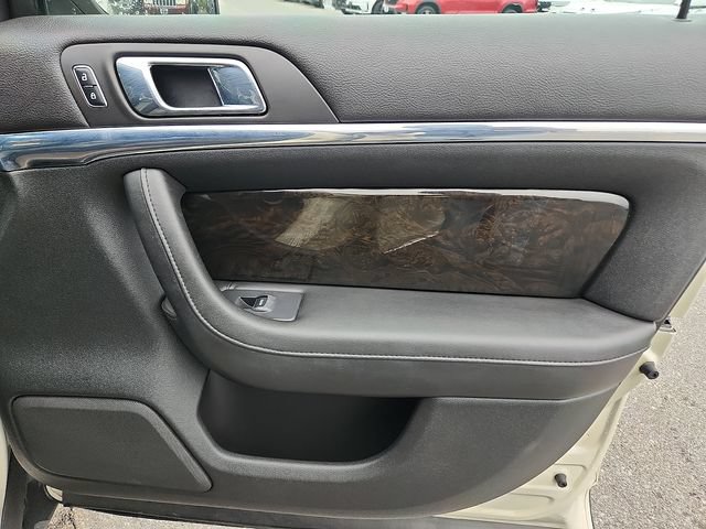 Used 2015 Lincoln MKS w/ Equipment Group 101A FWD image 33