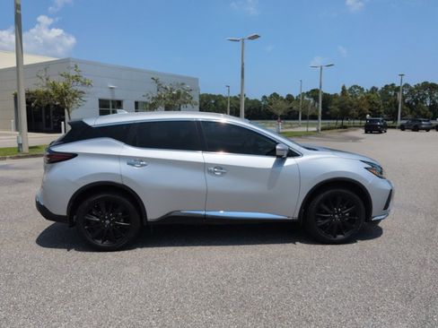 Certified 2023 Nissan Murano Platinum w/ Cargo Package AWD/4WD image 3