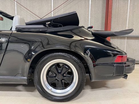 Used 1987 Porsche 911 Carrera RWD image 12