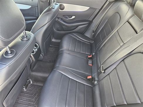 Used 2022 Mercedes-Benz GLC 300 GLC 300 image 29