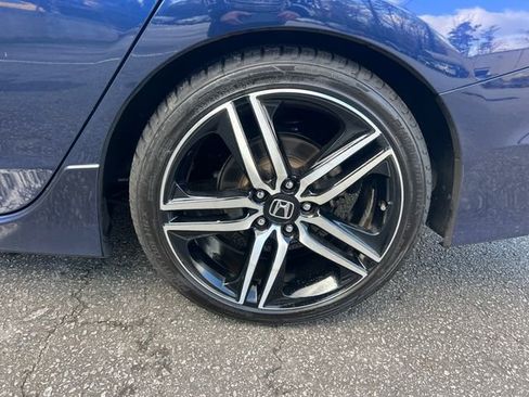 Used 2016 Honda Accord Sport image 31
