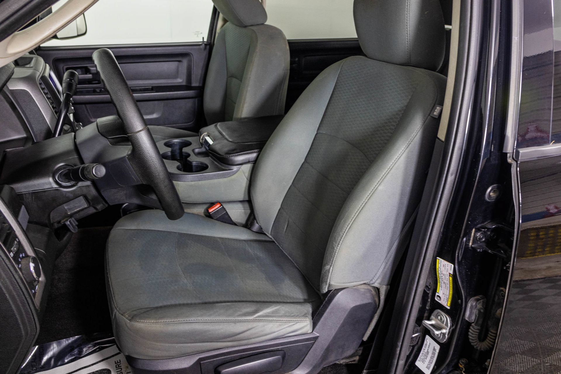 Used 2014 RAM 2500 Tradesman w/ Chrome Appearance Group AWD/4WD image 18