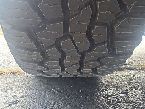 Used 2016 GMC Yukon SLT w/ Open Road Package image 28