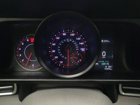 Used 2021 Hyundai Elantra SE w/ Cargo Package image 23