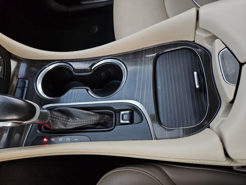 Used 2020 Buick Envision Essence image 25