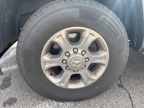 Used 2024 RAM 2500 Big Horn image 9