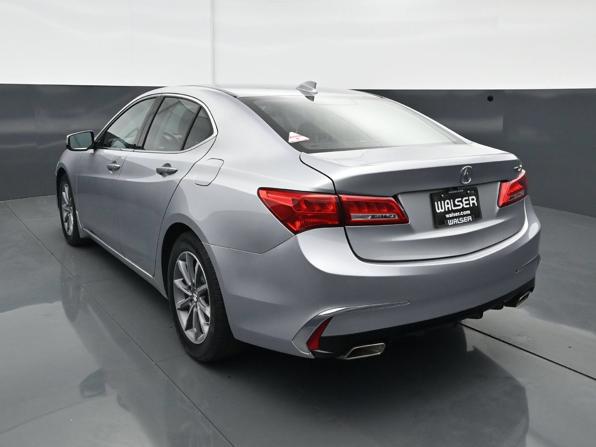 Used 2019 Acura TLX w/ Technology Package FWD image 5