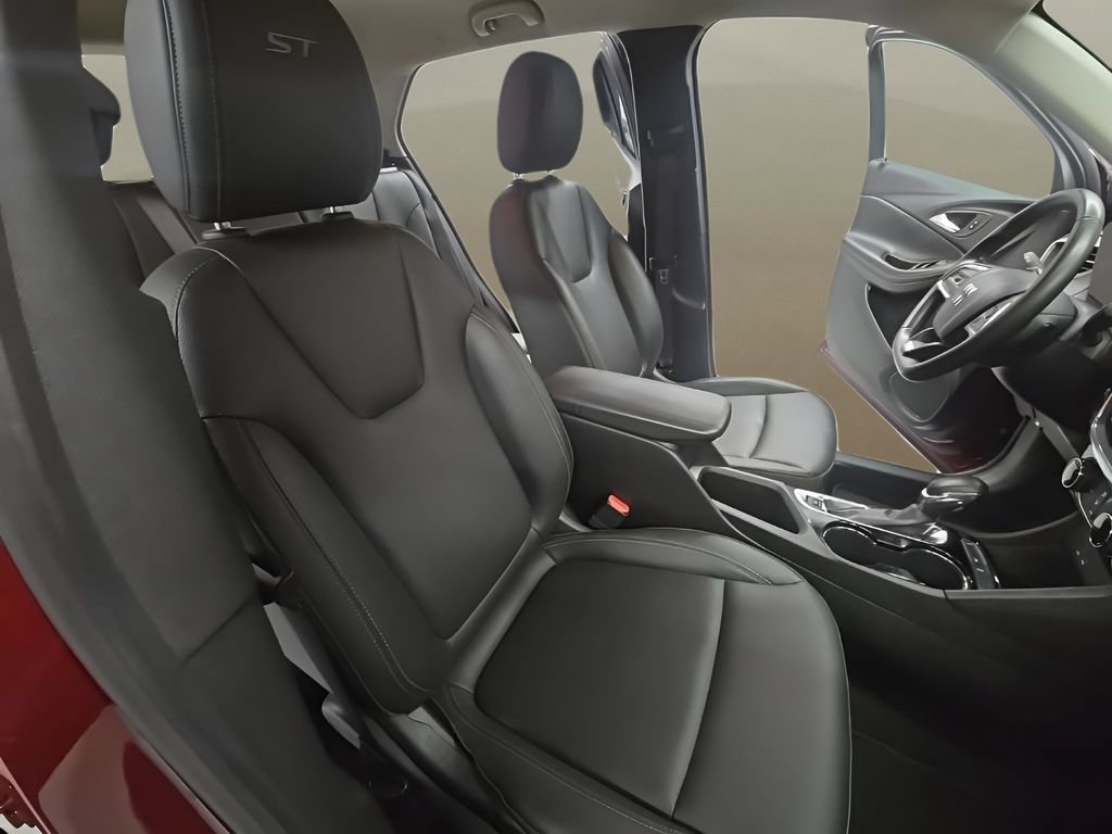 Used 2024 Buick Encore GX Sport Touring FWD image 26