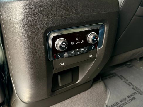 Used 2024 Chevrolet Tahoe Premier image 20