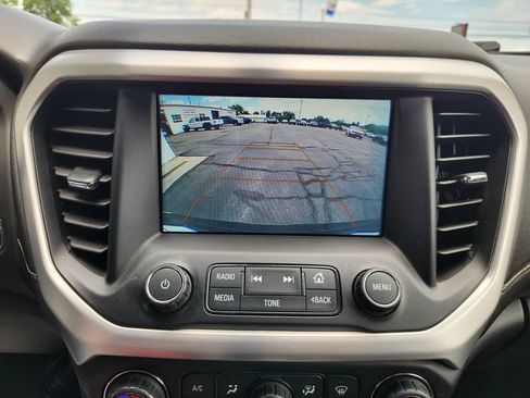 Used 2019 GMC Acadia SLT AWD/4WD image 30