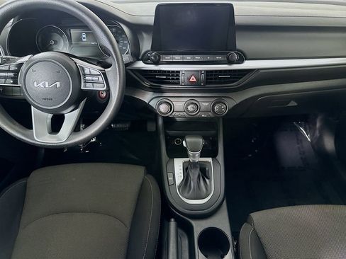 Used 2022 Kia Forte LXS FWD image 18