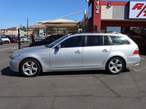 Used 2008 BMW 535xi Wagon w/ Premium Pkg image 4