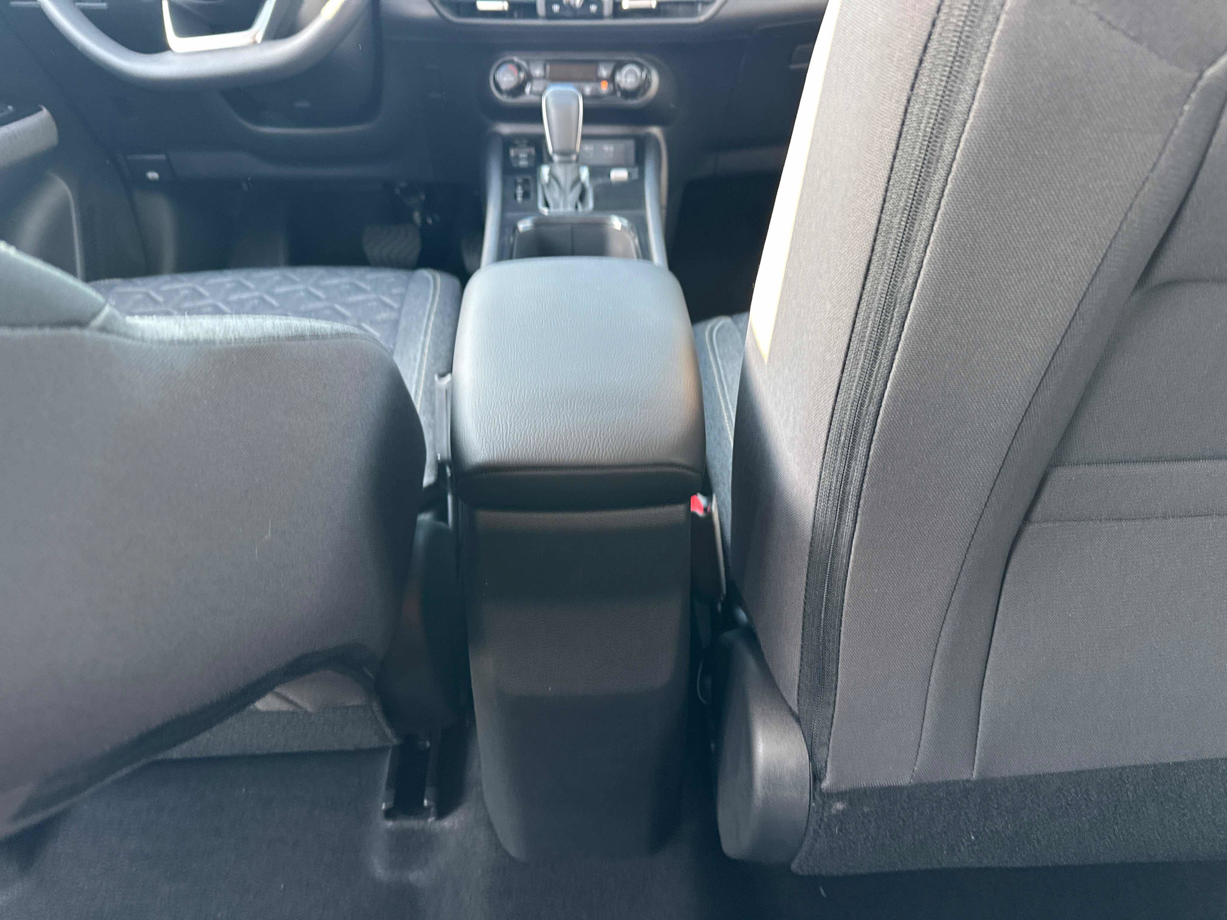 New 2027 Nissan Kicks SV AWD/4WD image 27