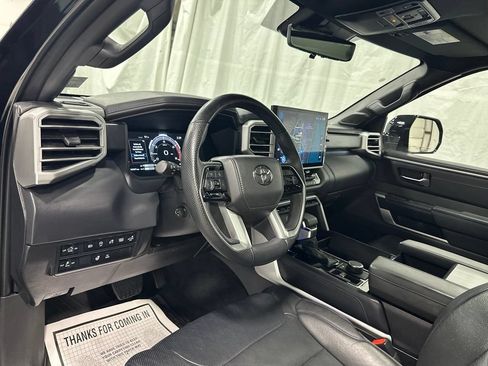 Used 2025 Toyota Tundra Platinum AWD/4WD image 15