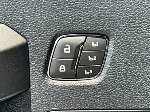 Used 2022 Ford F450 Platinum AWD/4WD image 20