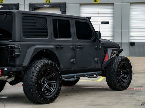 Used 2020 Jeep Wrangler Unlimited Sport S AWD/4WD image 18