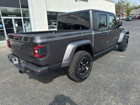 New 2026 Jeep Gladiator Willys image 9
